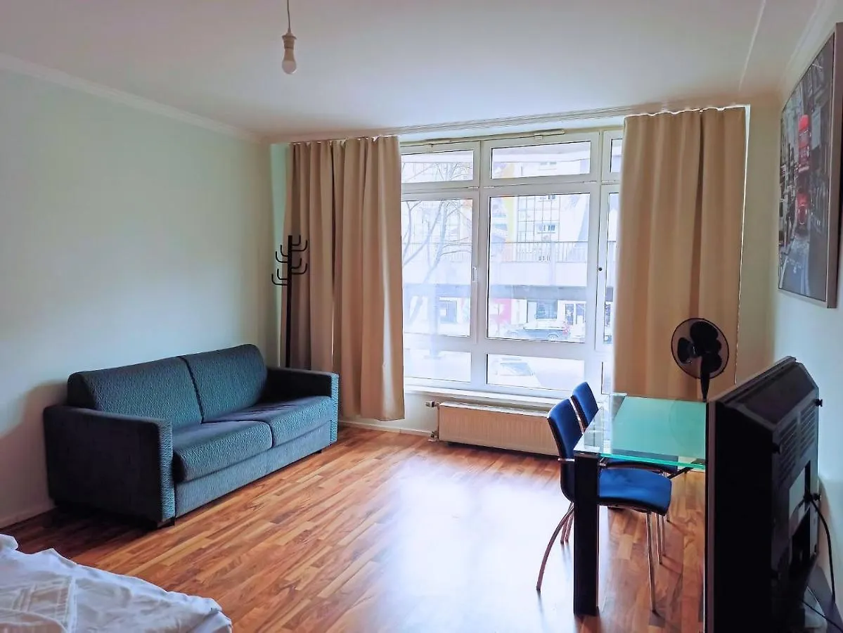 *** Konukevi Puschkin Rooms Berlin Almanya