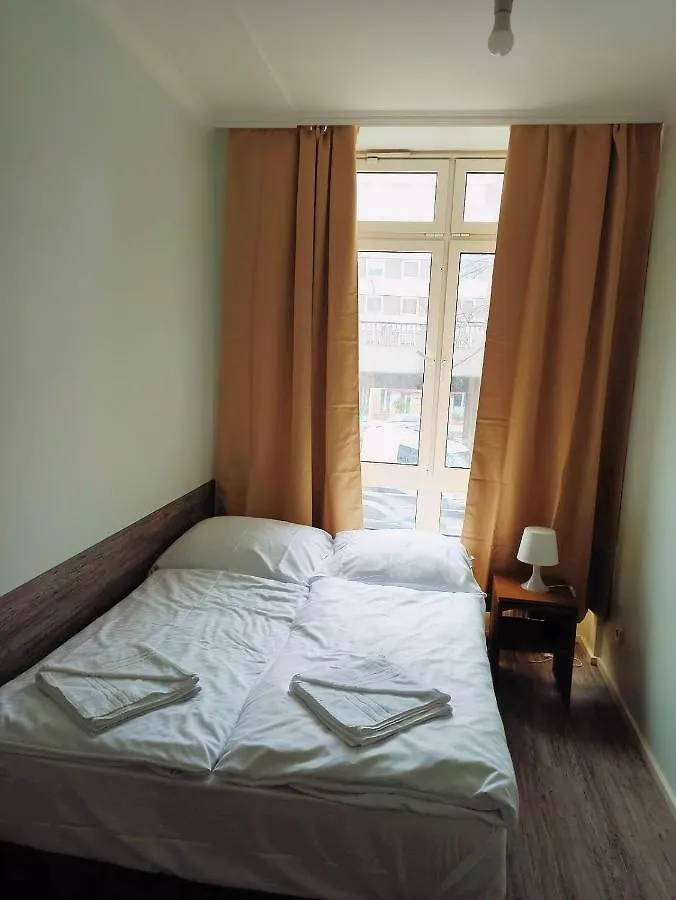 Konukevi Puschkin Rooms Berlin