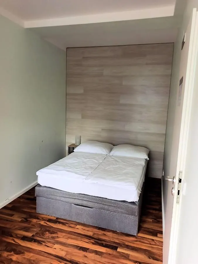 Puschkin Rooms Berlin Konukevi