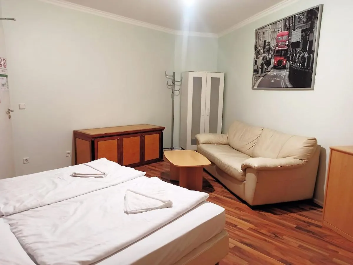 Puschkin Rooms Berlin Almanya